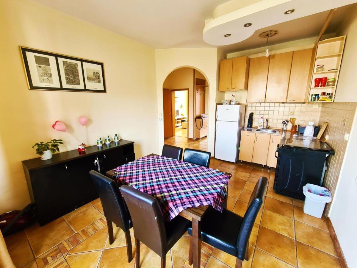 Fantazy Apartment Main Square سكوبجي المظهر الخارجي الصورة