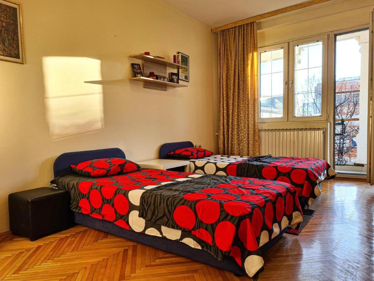Fantazy Apartment Main Square سكوبجي المظهر الخارجي الصورة