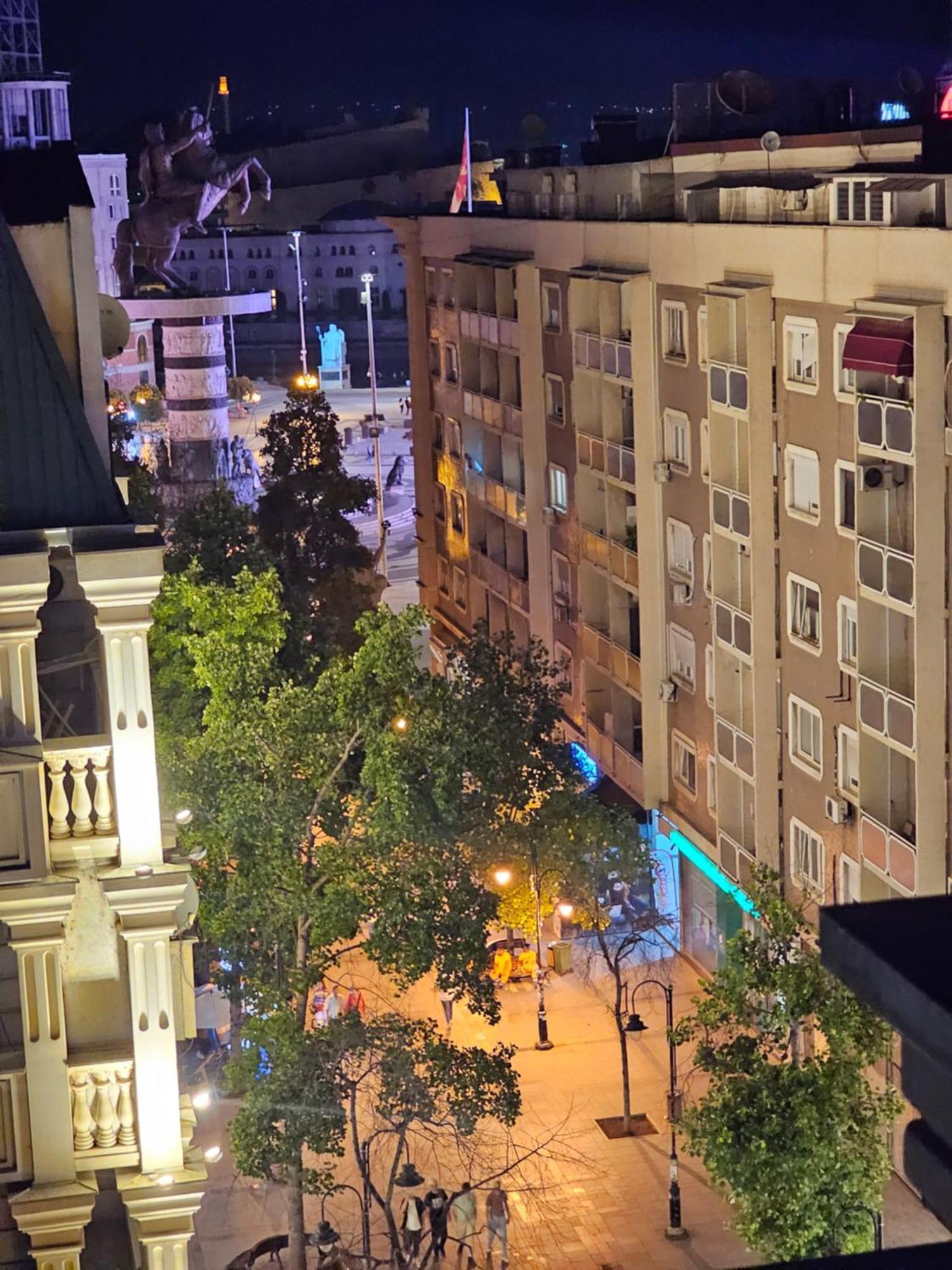 Fantazy Apartment Main Square سكوبجي المظهر الخارجي الصورة